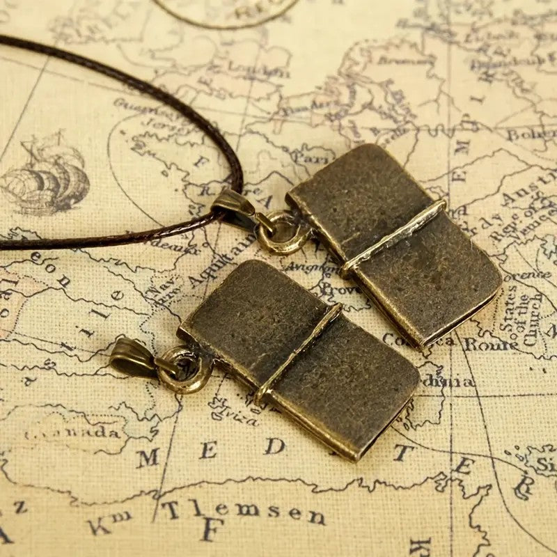 Eral Traveler Charm for Traveler's Notebooks (Charms)