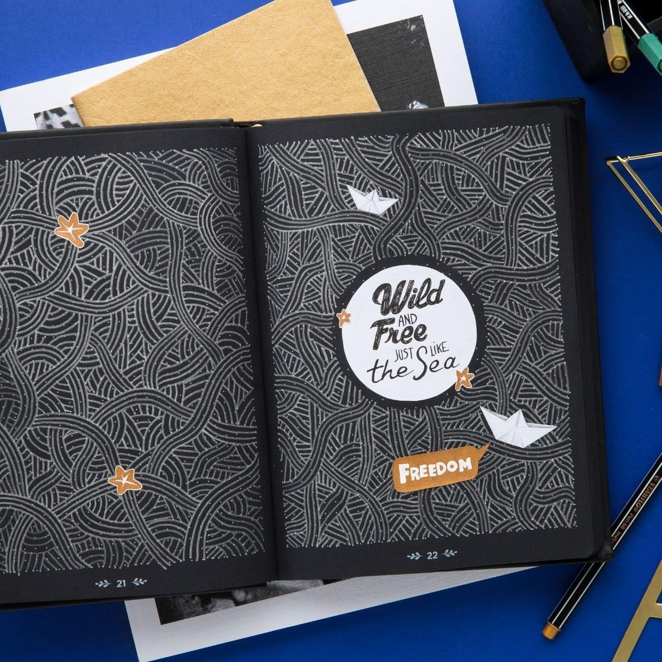 QUO VADIS - Notebook - Life Journal Dots - Black Edition
