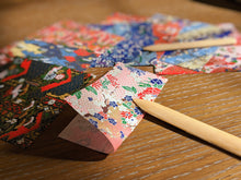 Cargar imagen en el visor de la galería, AITOH - Plegadera de Papel hecho de Bambú (Bamboo Paper Folding Tool)
