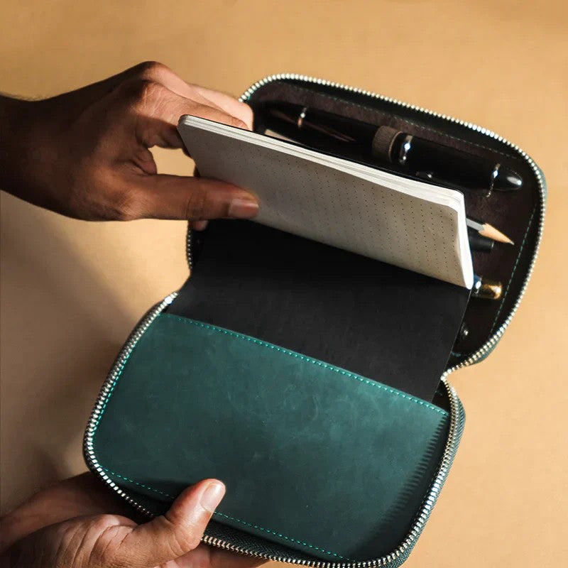 Endless Companion Leather Adjustable 5 Pen Pouch - Green