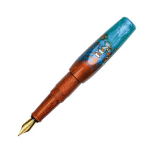 Load image into Gallery viewer, Benu Pixie Pluma Estilografica

