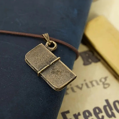 Eral Traveler Charm for Traveler's Notebooks (Charms)