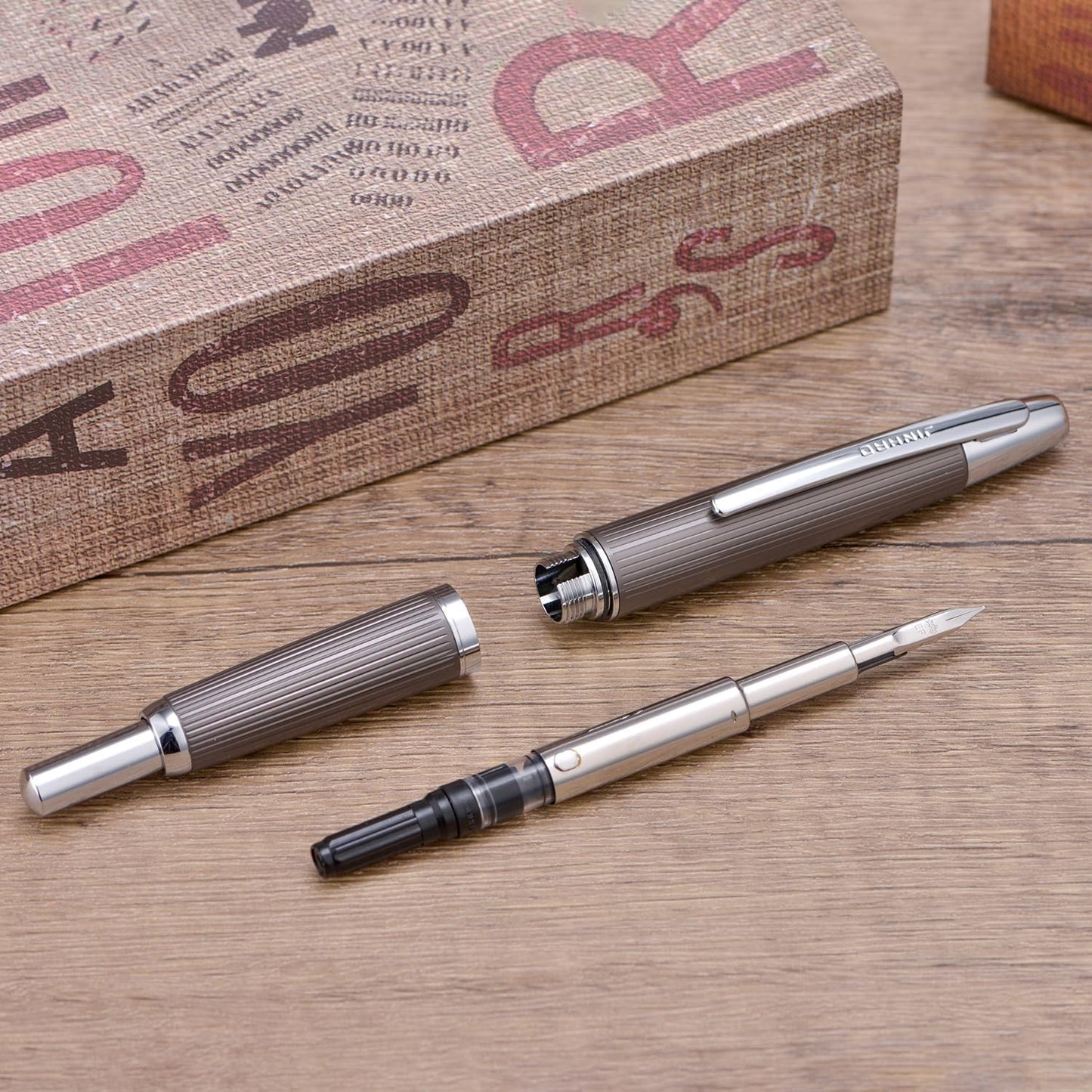 Jinhao 10 - Pluma Fuente Retráctil