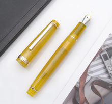Load image into Gallery viewer, JINHAO - Jinhao 82 Fountain Pen
