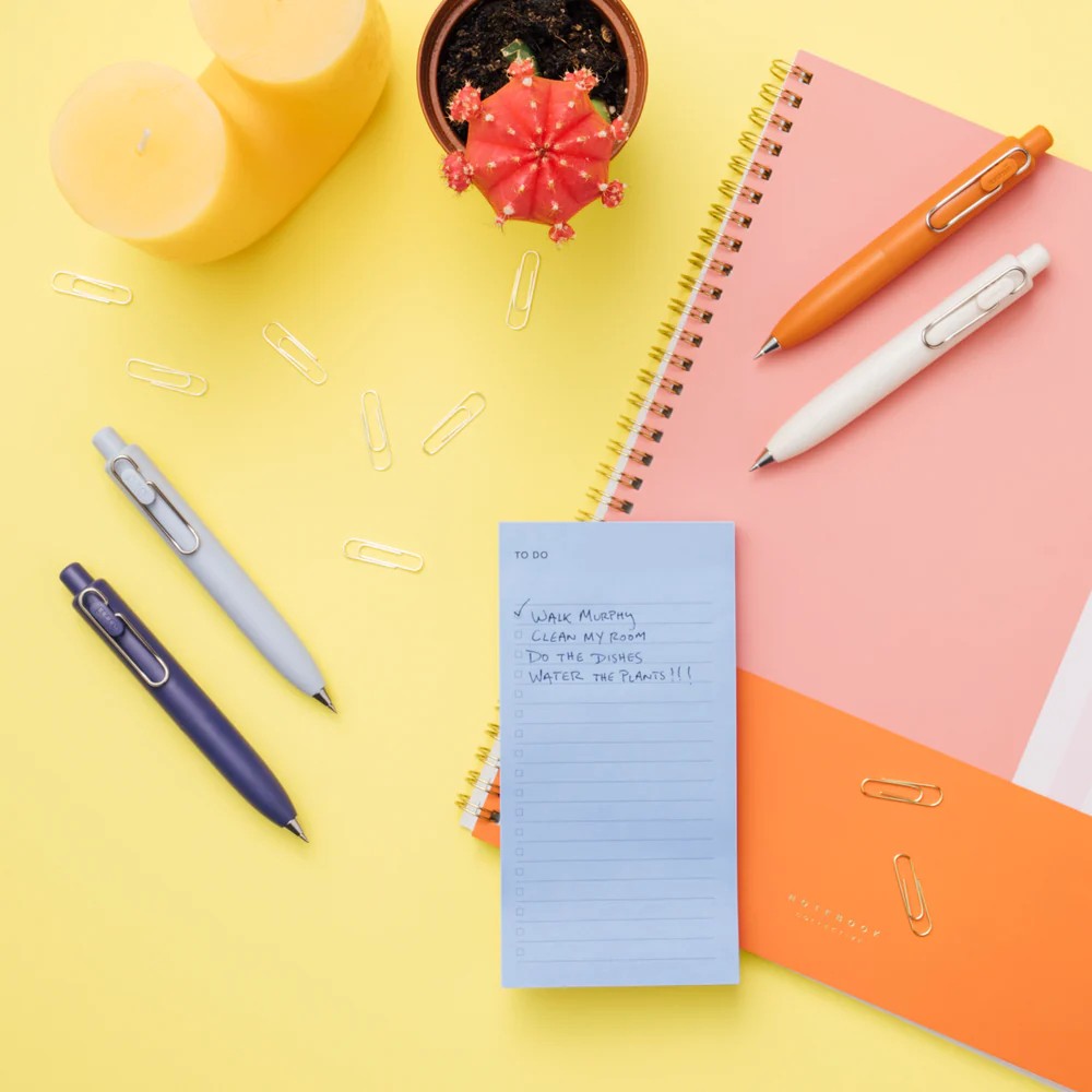 Uni-ball One P - Gel Pen 0.5mm - Black Ink - M Peony