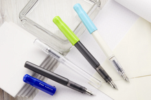 Cargar imagen en el visor de la galería, PILOT  - Kakuno Fountain Pen - Plumas Estilográficas o Fuente

