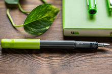 Cargar imagen en el visor de la galería, PILOT  - Kakuno Fountain Pen - Plumas Estilográficas o Fuente
