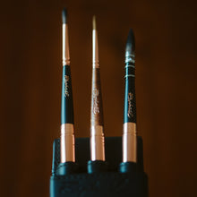 Load image into Gallery viewer, RAPHAEL - Le Voyageur 3-Brush Travel Set (Set Viajero de Pinceles)
