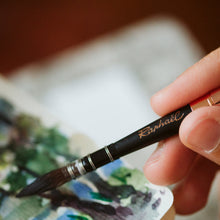 Load image into Gallery viewer, RAPHAEL - Le Voyageur Brushes (Pinceles Viajeros)

