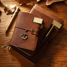 Cargar imagen en el visor de la galería, Cuaderno de Viaje en Cuero
