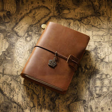 Cargar imagen en el visor de la galería, Traveler&#39;s Cuaderno de Viaje en Cuero
