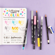 Cargar imagen en el visor de la galería, TOMBOW - Lettering in Color Set
