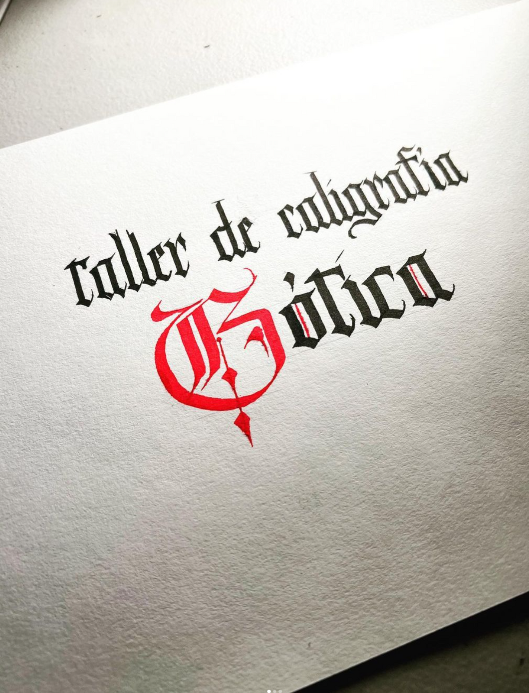 TALLER - Caligrafía Gótica con Harold Chinchia (@Fraktur_a)