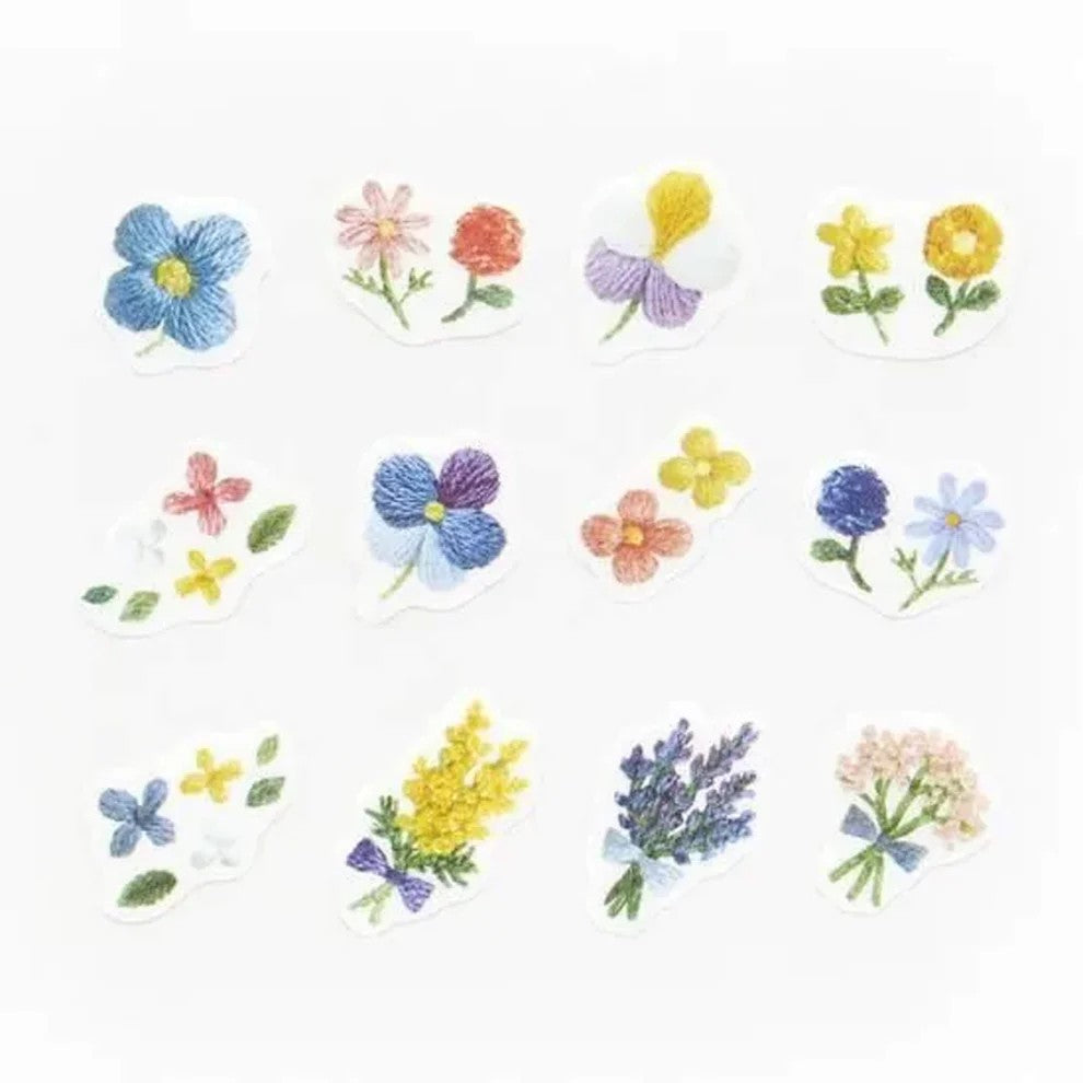 Bande Masking Tape  Small Flowers Blooming in Embroidered Forest