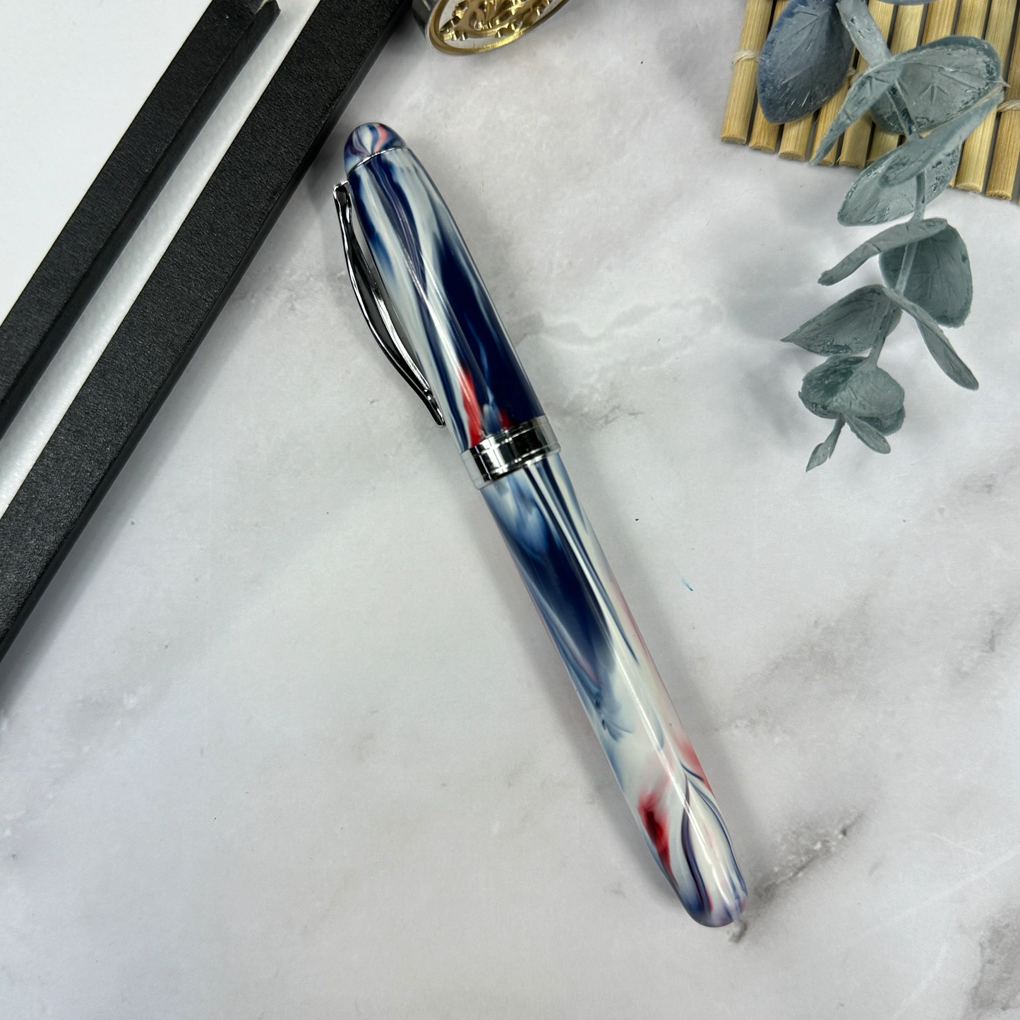 Noodler's Ink Ahab Flex Fountain Pen - Dover
