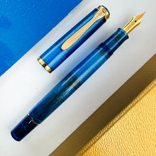 Load image into Gallery viewer, Pluma Estilográfica Golden Lapis (Fountain Pen)
